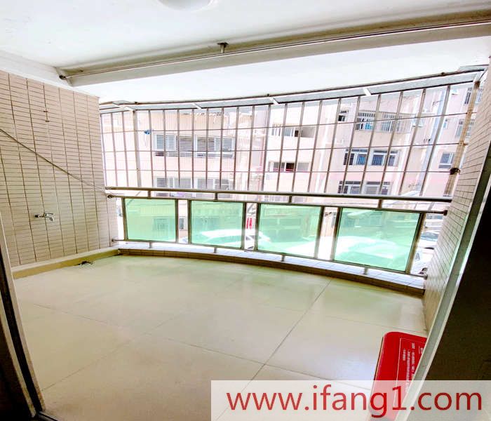 <a href=/bantian/ target=_blank class=infotextkey>和磡小產權房出售信息</a>