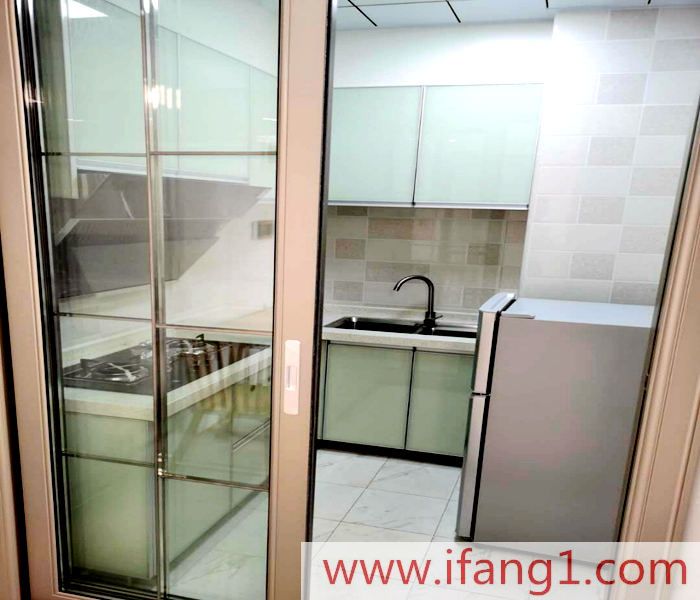 <a href=/shipai/ target=_blank class=infotextkey>石排小產權網</a>