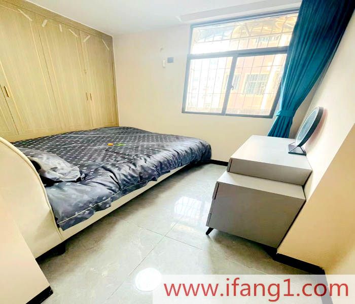 <a href=/longhua/ target=_blank class=infotextkey>大浪小產權房出售</a>